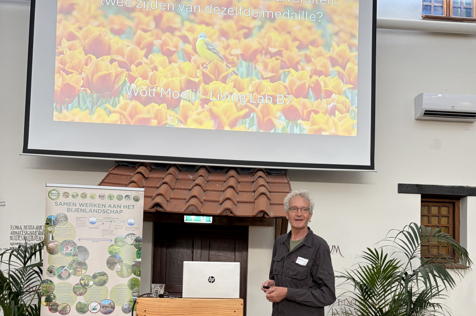 Wolf Mooij tijdens zijn presentatie
