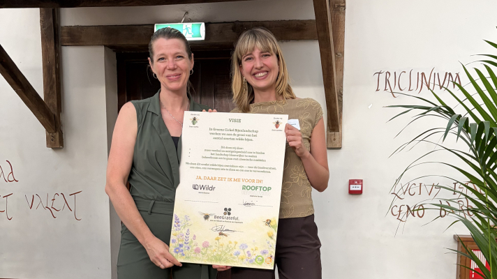 Twee nieuwe partners met de ondertekende visie van Groene Cirkel Bijenlandschap